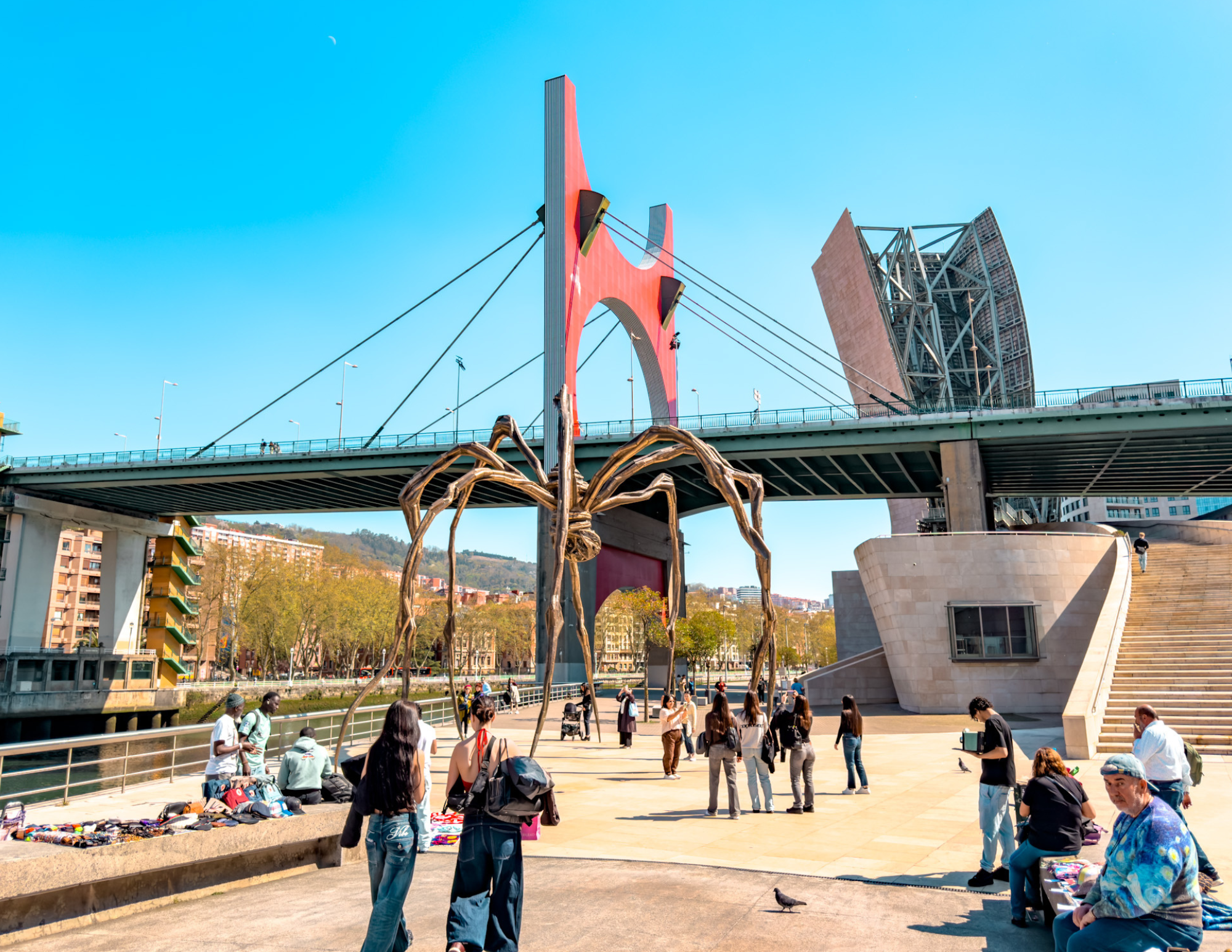 Bilbao Travel Guide (10).png